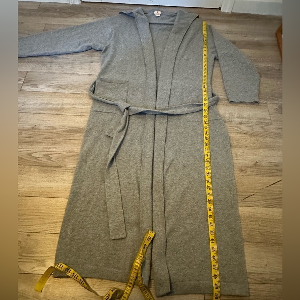 Red Envelope 100% Cashmere Medium Gray Robe - Picture 8 of 8